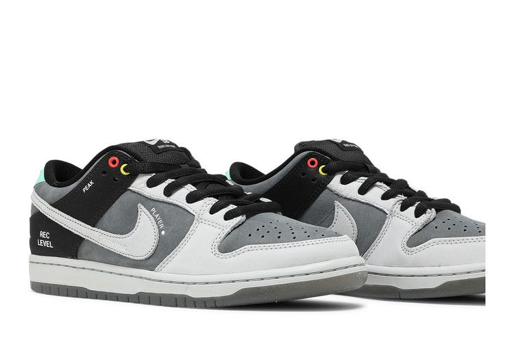 SB Dunk Low VX1000