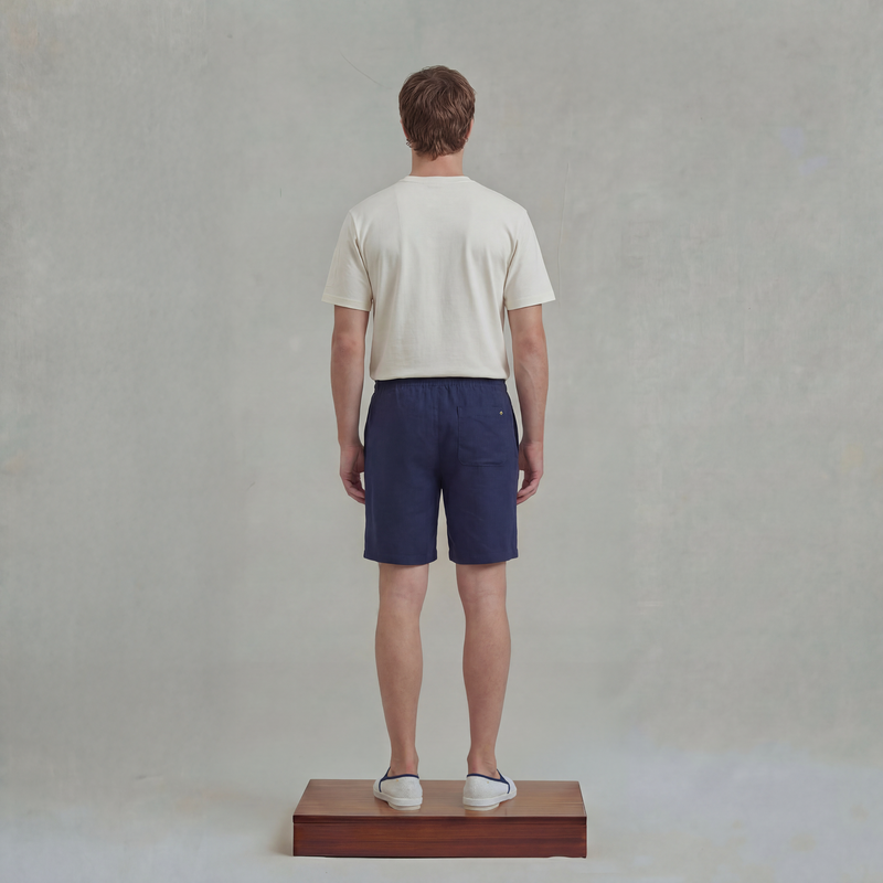 Short en lin avec cordon de serrage