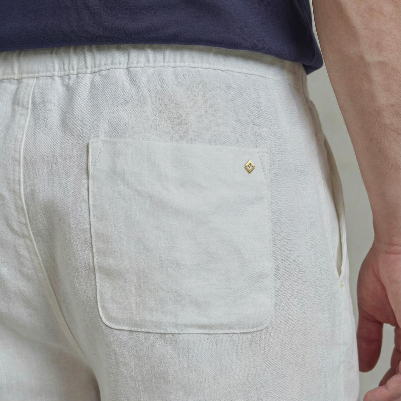 Short en lin avec cordon de serrage