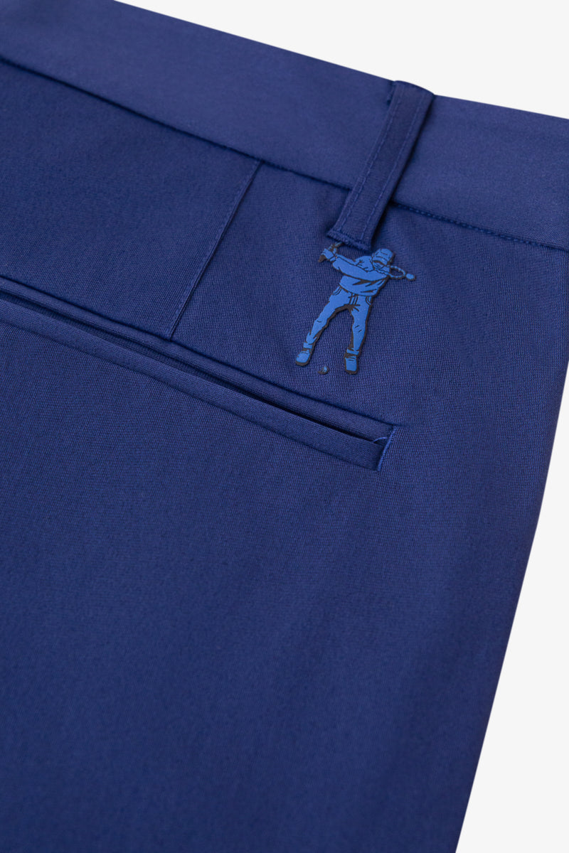 Signature Chino Short