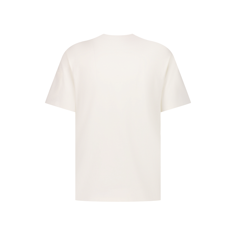 T-shirt avec poche sur la manche et broderie sur la poitrine