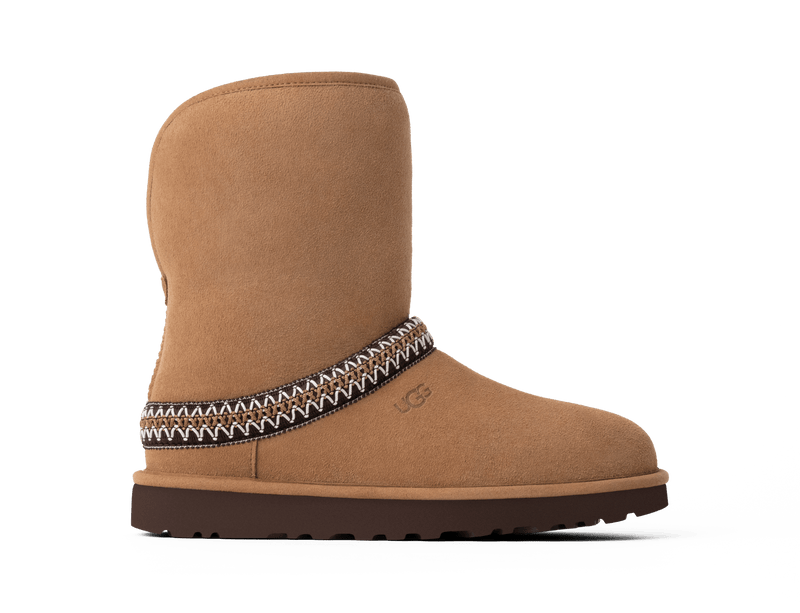 UGG FOOTWEAR UGG Classic Short Crescent - Women's