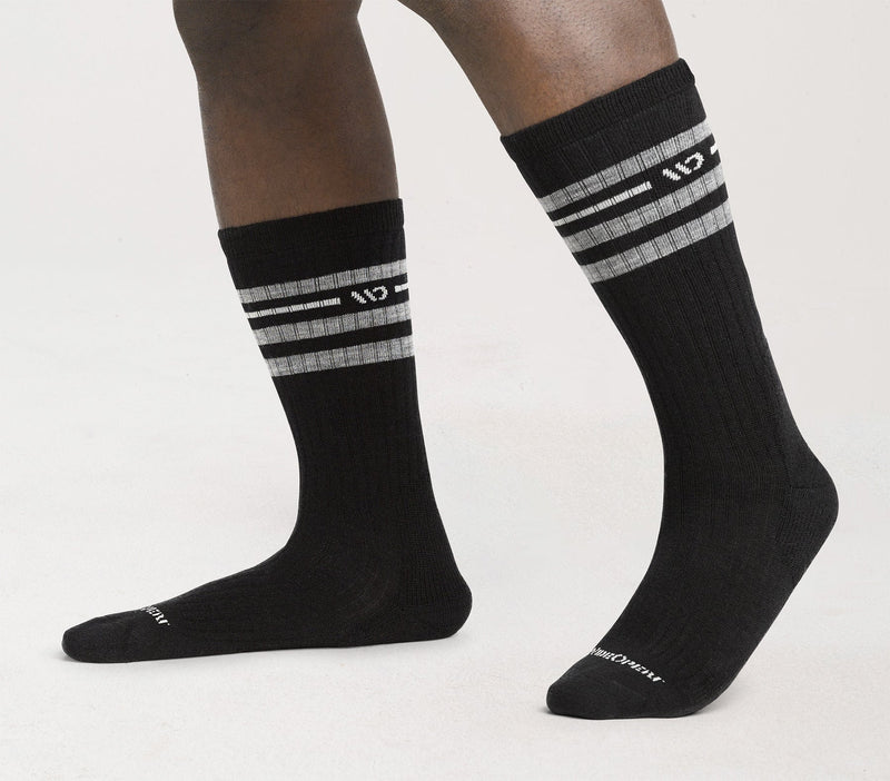Vintage Stripe Cushioned Crew Socks - Image 2
