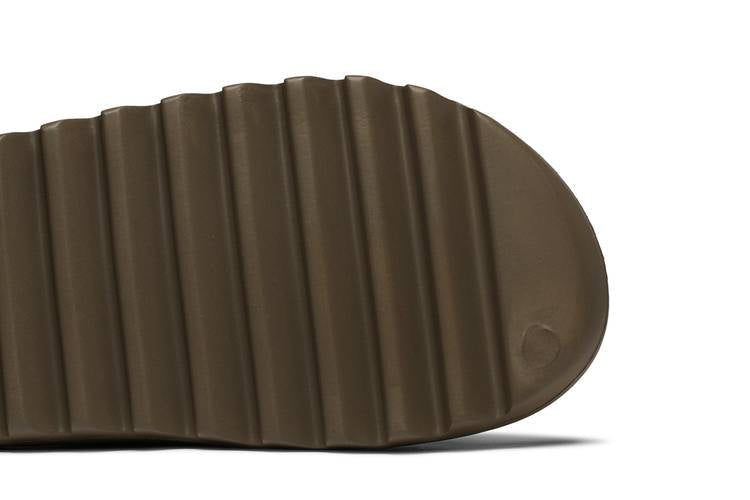 Yeezy Slide Earth Brown