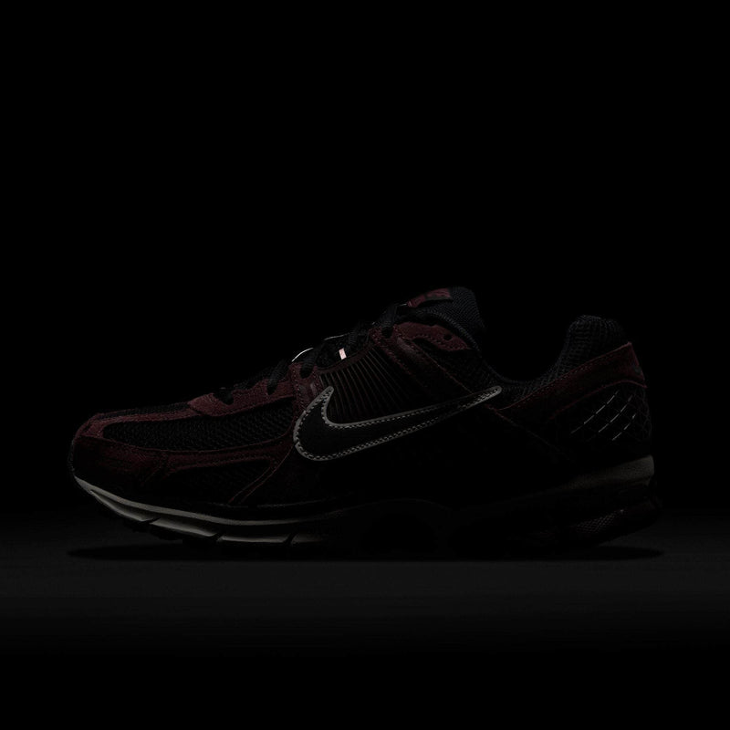 Nike FOOTWEAR Nike Zoom Vomero 5 "Dark Team Red" - Men's